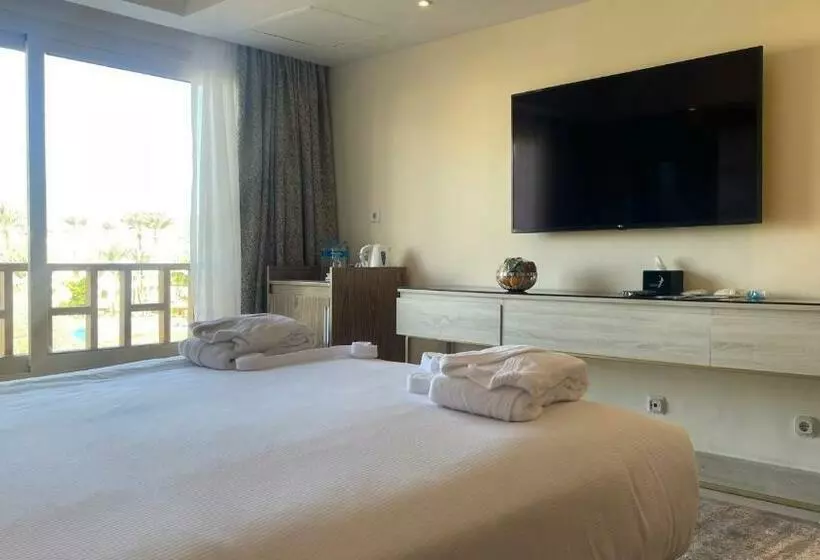 سوییت, Pickalbatros Royal Grand Sharm Adults Friendly 16 Years Plus