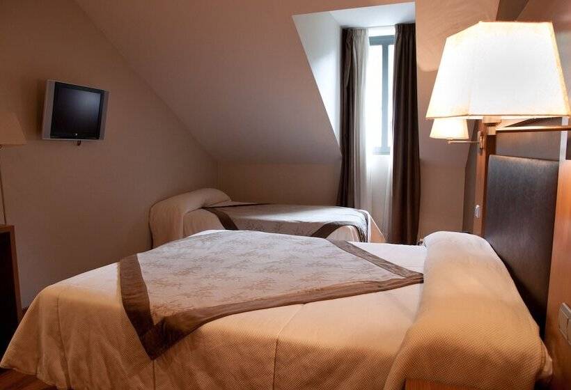 חדר סופריור, Alti