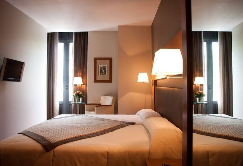 חדר סטנדרט לשלושה, Alti