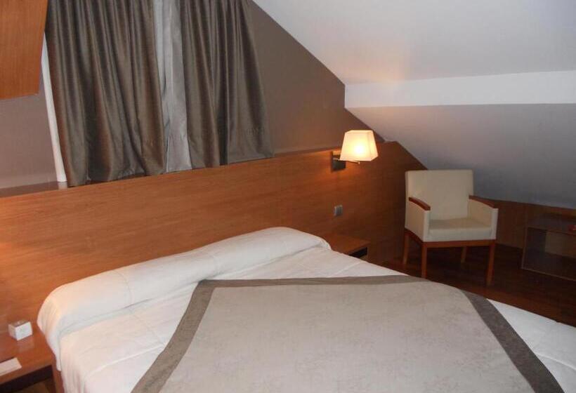 חדר סטנדרט, Alti