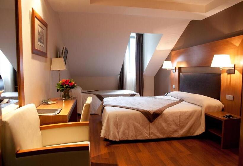 חדר סטנדרט לשלושה, Alti