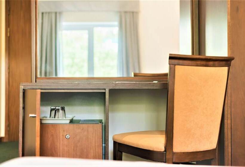 غرفة قياسية, Amazonia Jamor