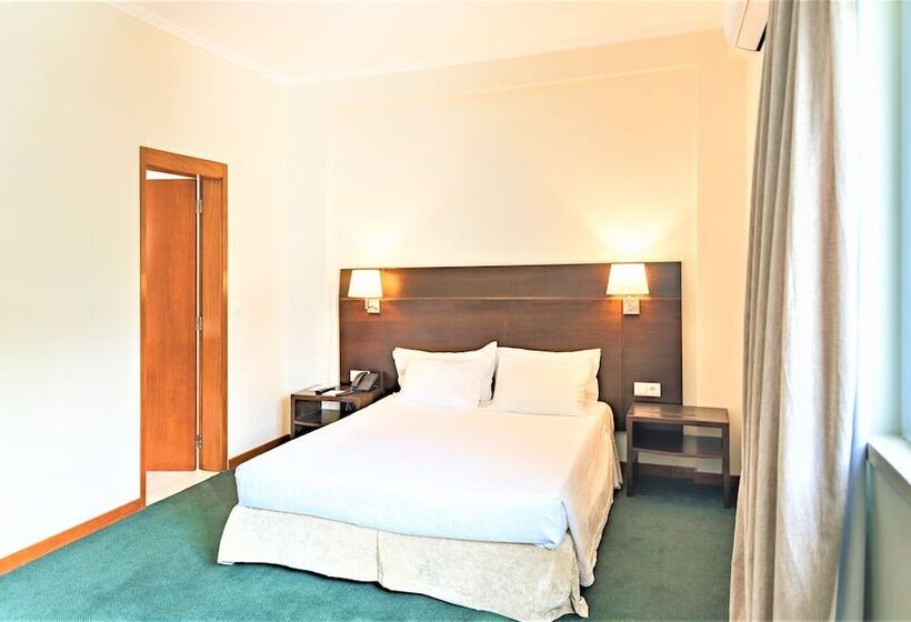 جناح جونيور, Amazonia Jamor