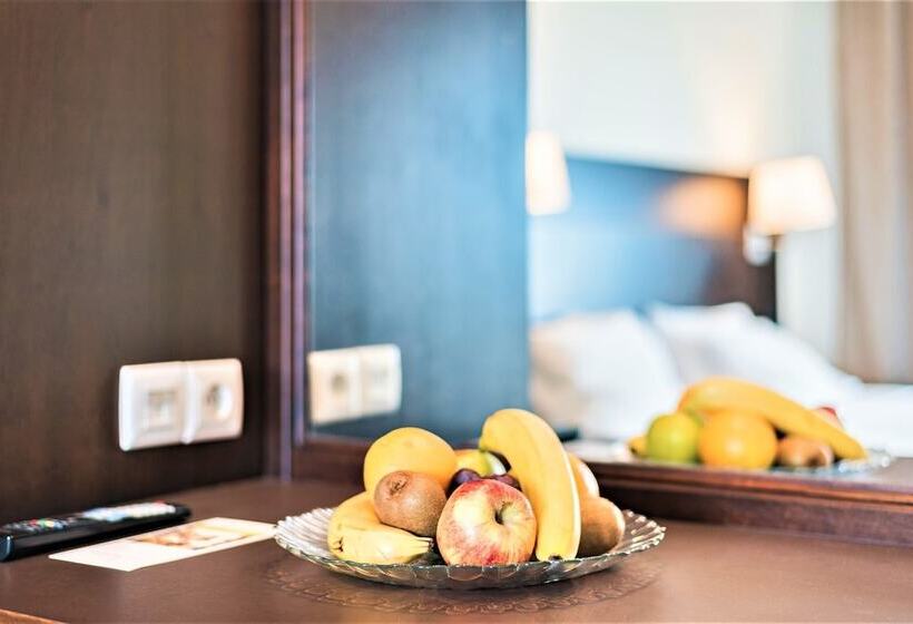 غرفة قياسية, Amazonia Jamor