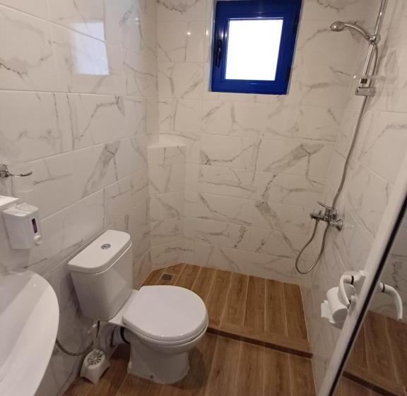 غرفة قياسية, Fenix Family