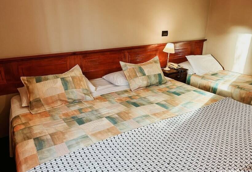 带花园景观的标准三人间, Hostería Lupama