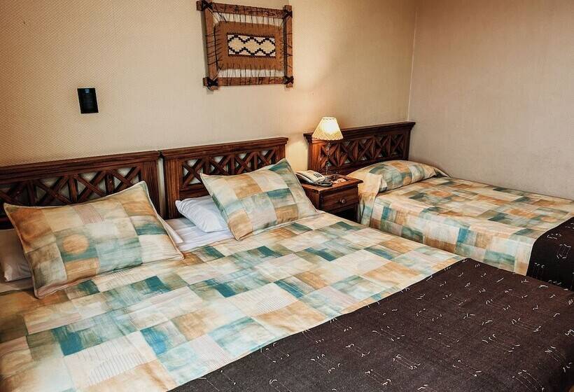 标准三人间, Hostería Lupama