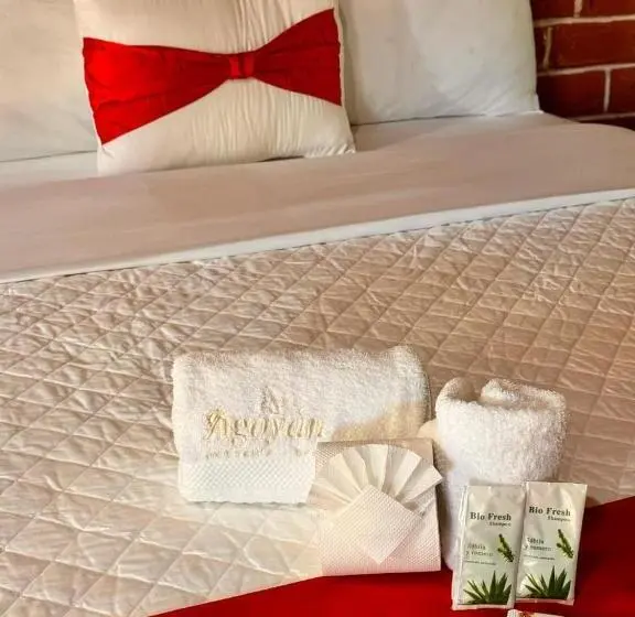 سوییت, Hosteria Spa Agoyan
