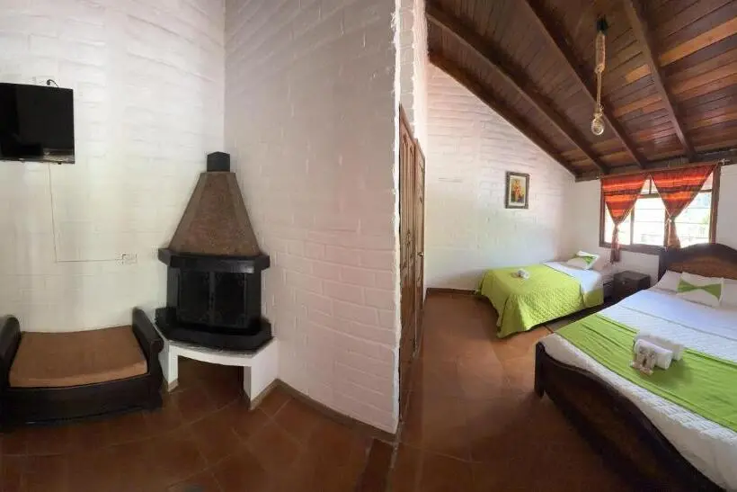اتاق استاندارد سه نفره, Hosteria Spa Agoyan