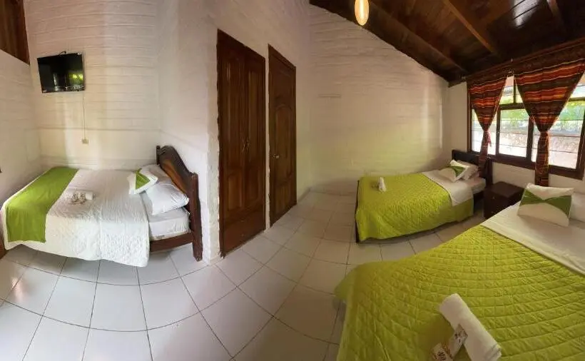 اتاق استاندارد چهار تخته, Hosteria Spa Agoyan