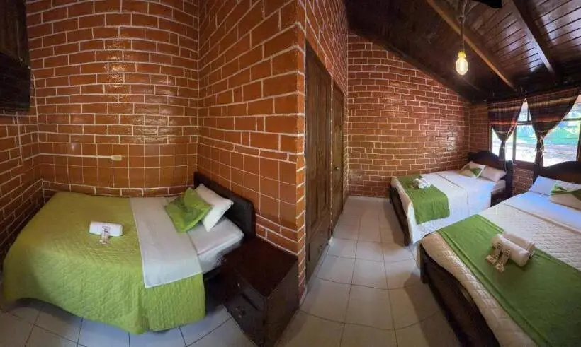 اتاق استاندارد چهار تخته, Hosteria Spa Agoyan