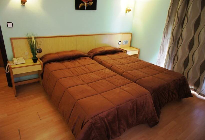 اتاق استاندارد, La Planada