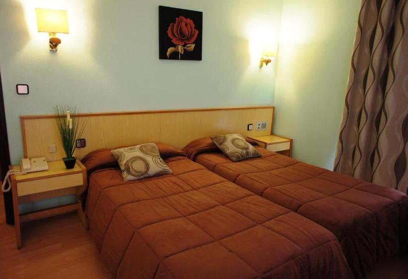 اتاق استاندارد, La Planada