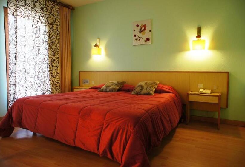 اتاق استاندارد, La Planada