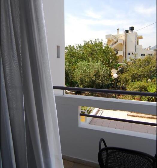 غرفة إقتصادية رباعية, Lato