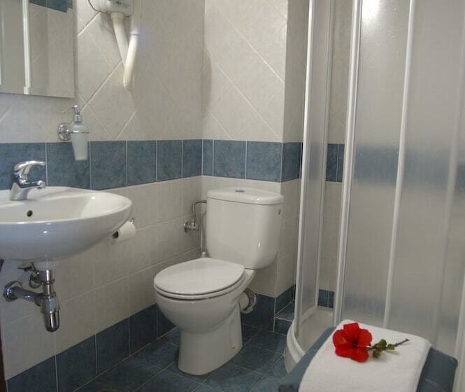 اتاق استاندارد, Lato