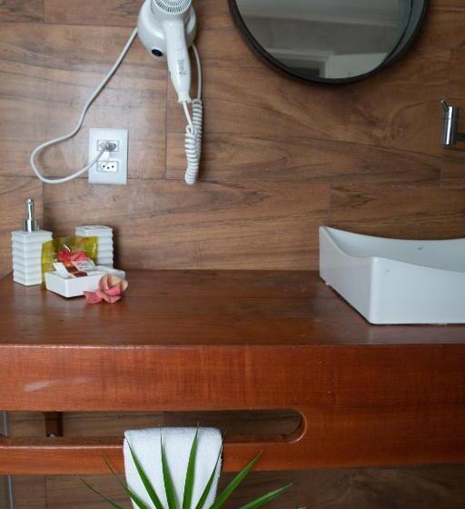 一居室豪华别墅, Marinas