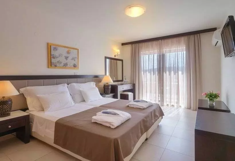سوییت با چشم‌انداز دریا, Miramare Resort & Spa