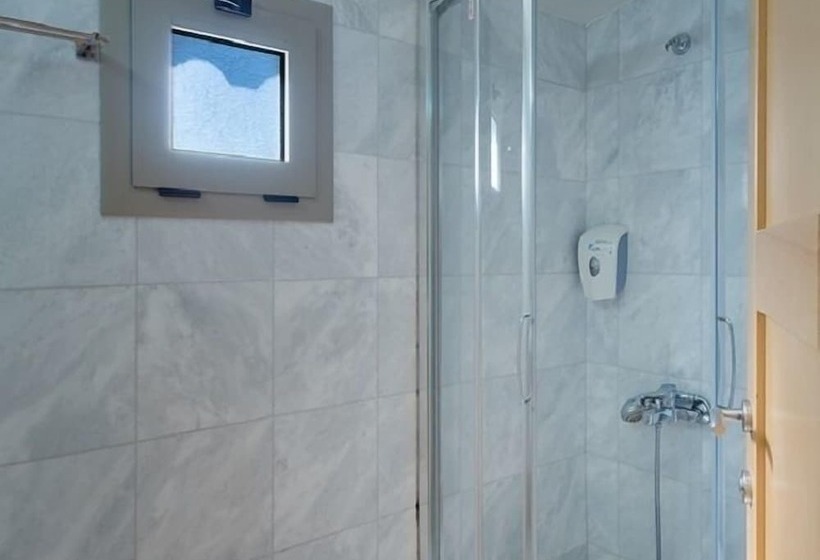 غرفة قياسية إطلالة جانبية علي البحر, Miramare Resort & Spa