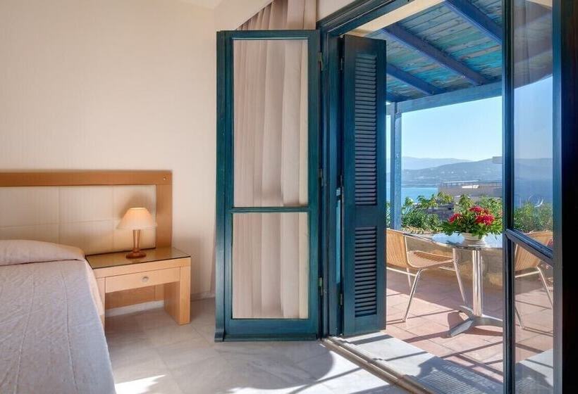 غرفة قياسية إطلالة جانبية علي البحر, Miramare Resort & Spa