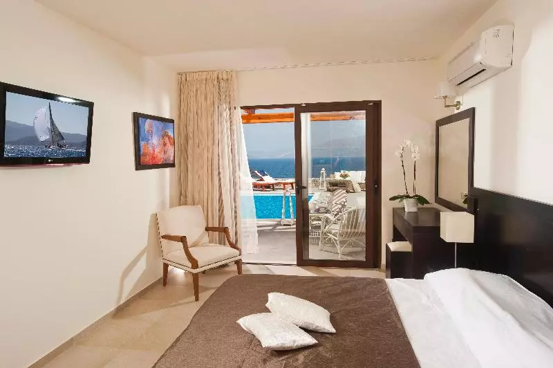 سوییت با استخر, Miramare Resort & Spa