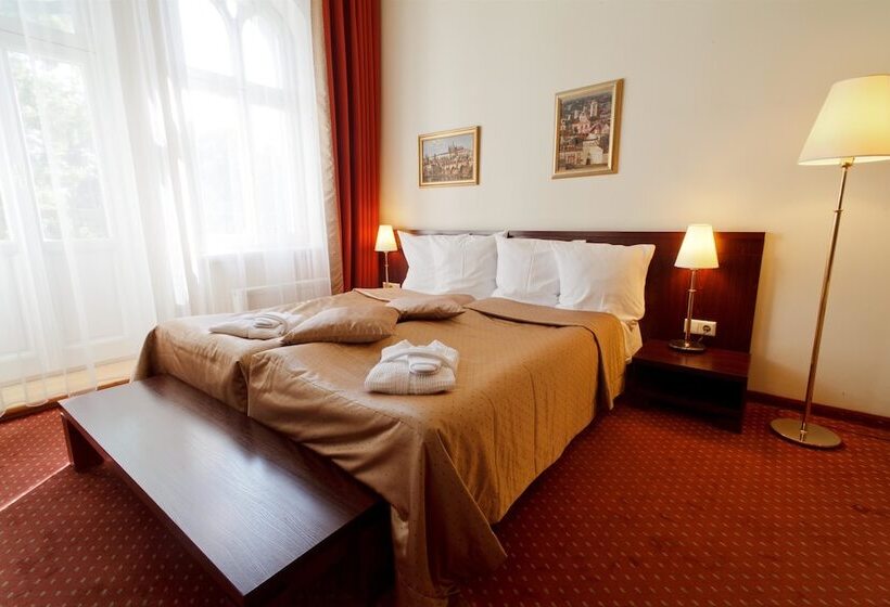 اتاق استاندارد, Monika Centrum Hotels