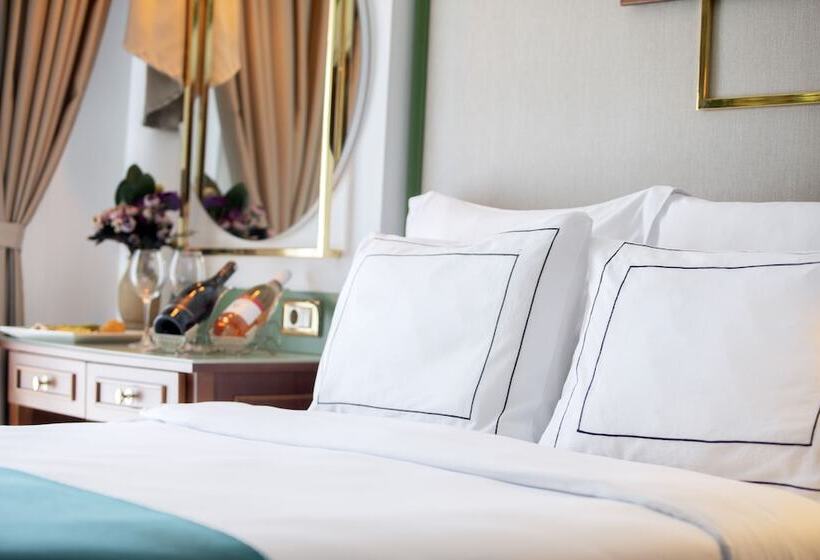 اتاق سوپریور سه تخته, Orient Express & Spa By Orka Hotels