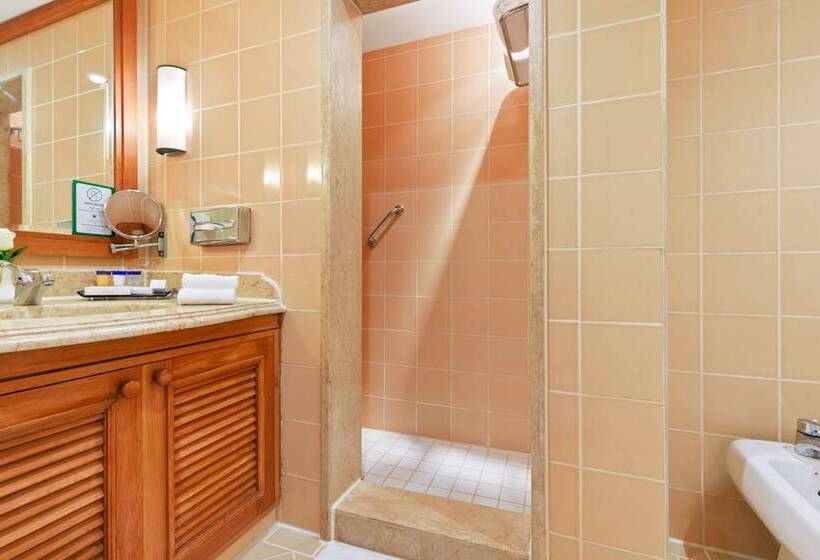 اتاق سوپریور با چشم‌انداز استخر, Pickalbatros Royal Grand Sharm  Adults Friendly 16 Years Plus