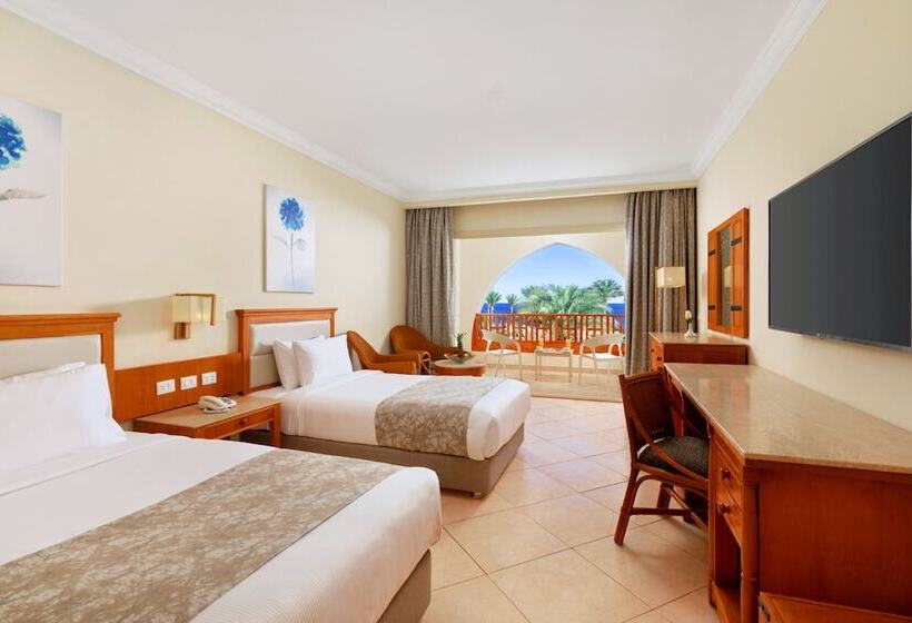 اتاق سوپریور با چشم‌انداز دریا, Pickalbatros Royal Grand Sharm  Adults Friendly 16 Years Plus