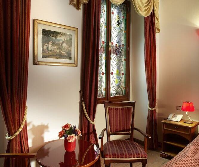 디럭스 룸, Royal Ricc