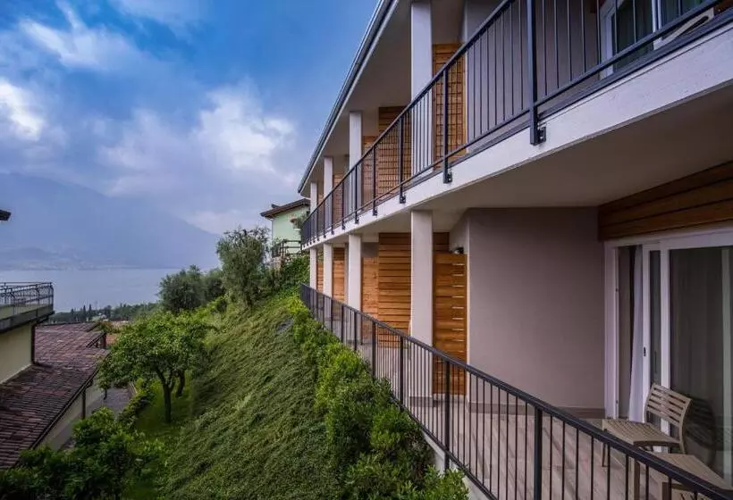 Superior room with lake view, Royal Village