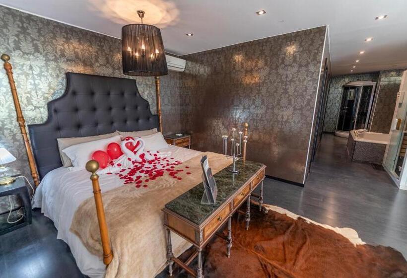 سوییت, Nastasi Hotel & Spa