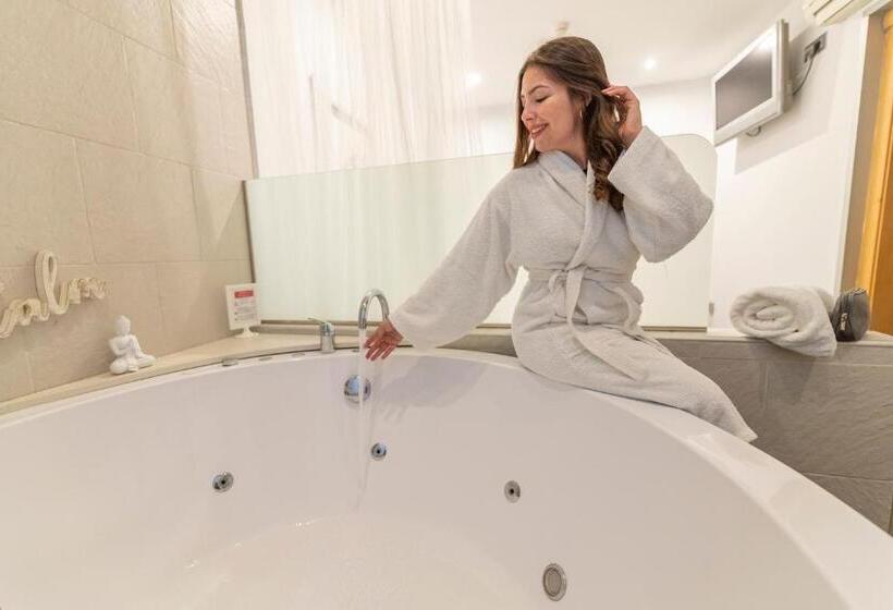 اتاق استاندارد اینتریور, Nastasi Hotel & Spa