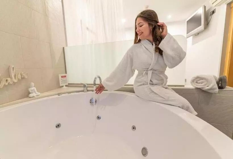 اتاق استاندارد اینتریور, Nastasi Hotel & Spa