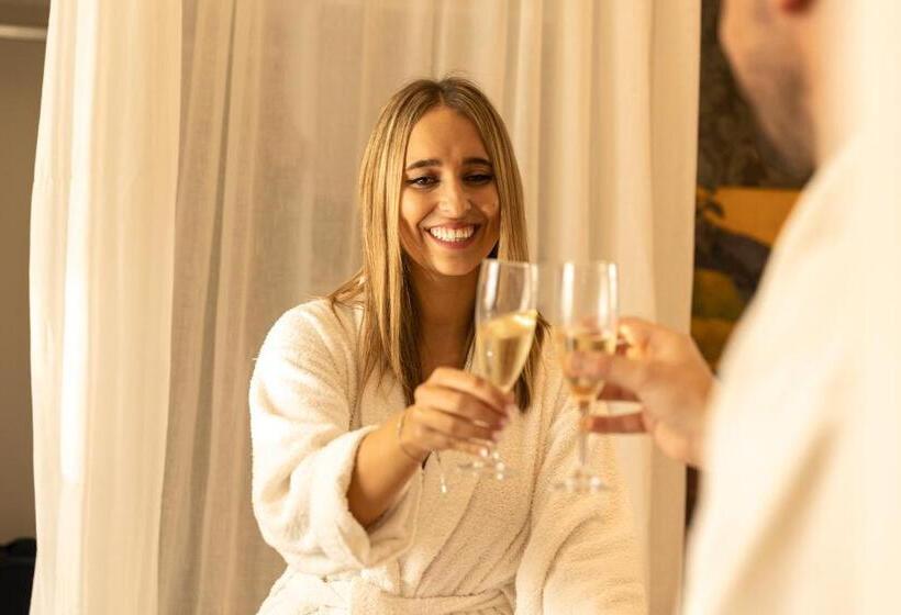 اتاق استاندارد اینتریور, Nastasi Hotel & Spa