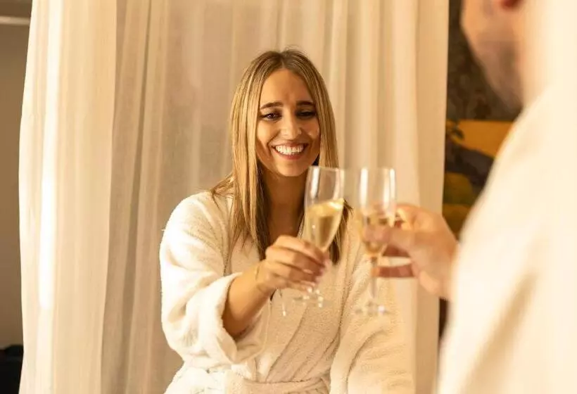 اتاق استاندارد اینتریور, Nastasi Hotel & Spa