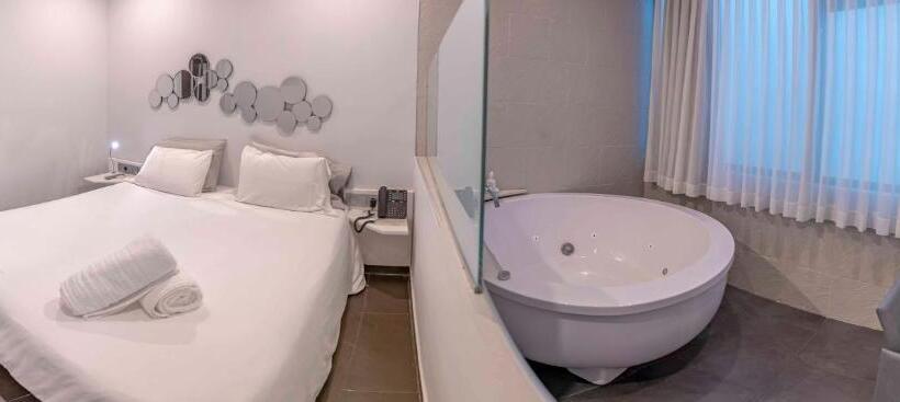 اتاق استاندارد با وان آب گرم, Nastasi Hotel & Spa