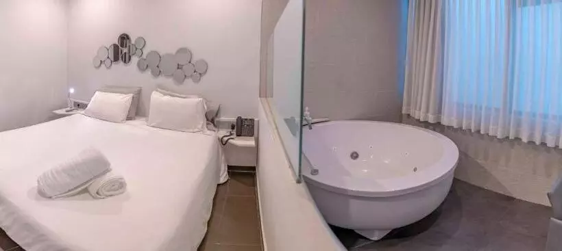 اتاق استاندارد با وان آب گرم, Nastasi Hotel & Spa