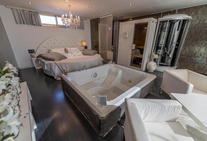 سوییت, Nastasi Hotel & Spa