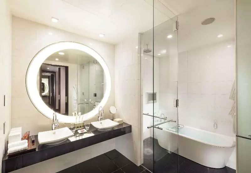 سوییت, Nastasi Hotel & Spa