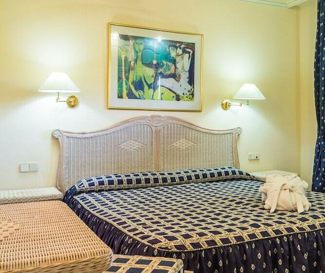 带1个卧室的高级公寓, Apartamentos Bluebay Beach Club