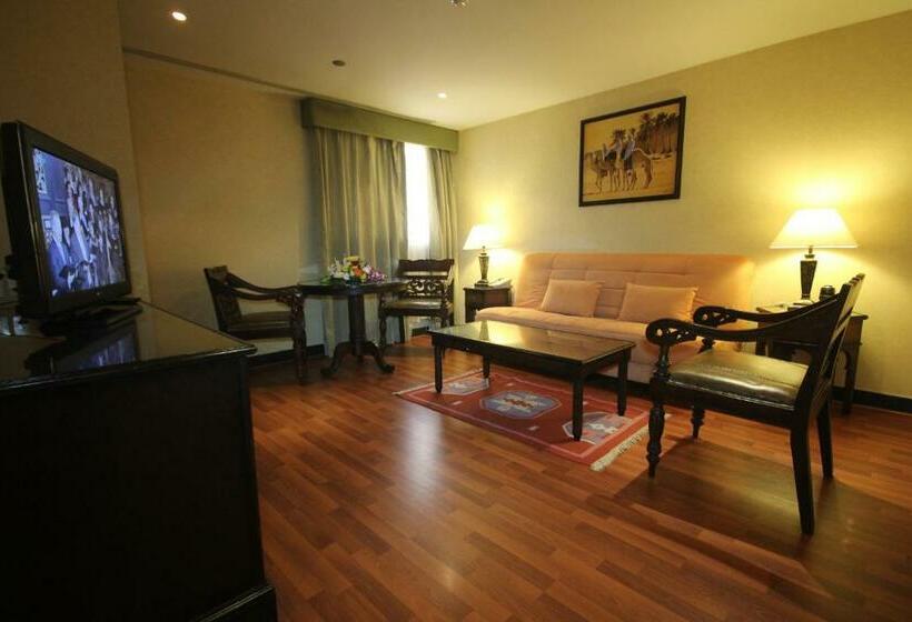 Люкс, Arabian Courtyard Hotel & Spa