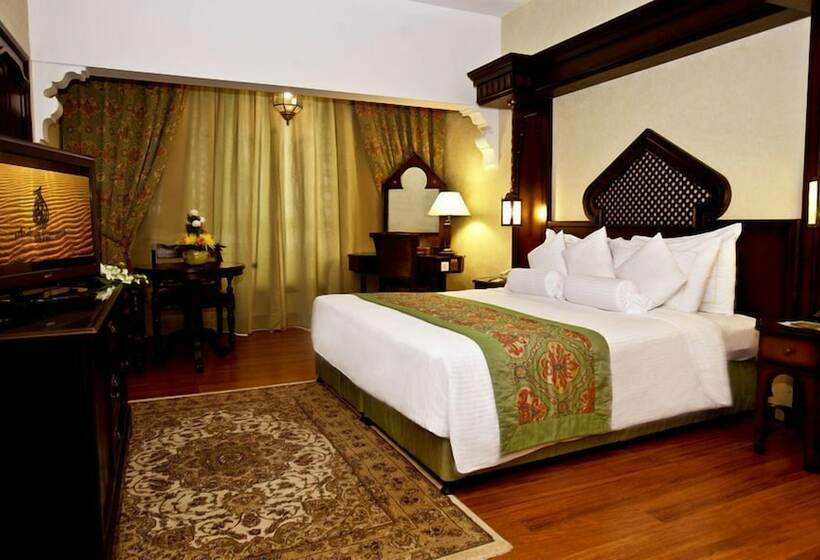 اتاق لوکس, Arabian Courtyard Hotel & Spa