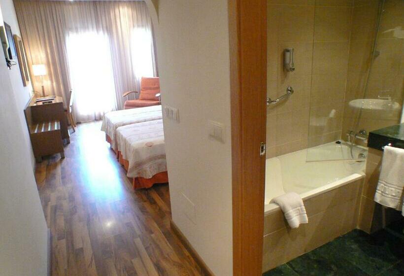 スタンダードルーム, Monarque Costa Narejos