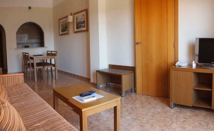 ファミリールーム, Monarque Costa Narejos