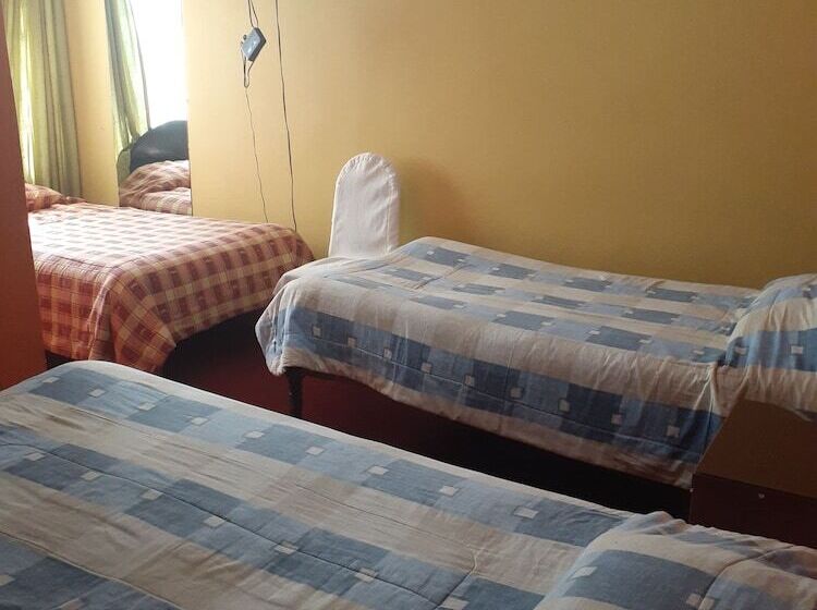 Номер Стандарт Трехместный, Embajador Puno