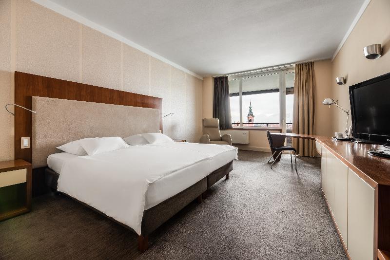 استودیوی استاندارد, Eurostars U