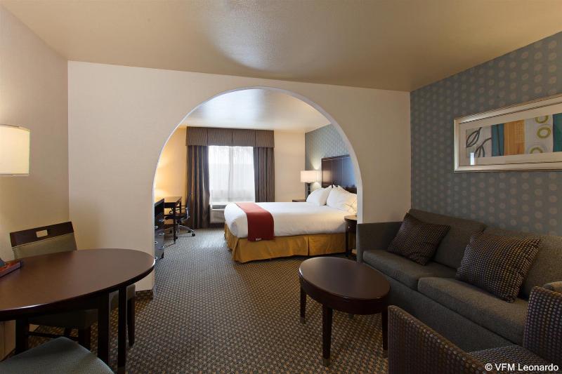 Люкс Кровать Кинг, Holiday Inn Express Hotel & Suites Hermosa Beach, An Ihg