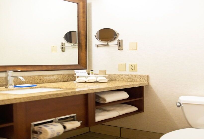 جناح, Holiday Inn Express Berkeley, An Ihg