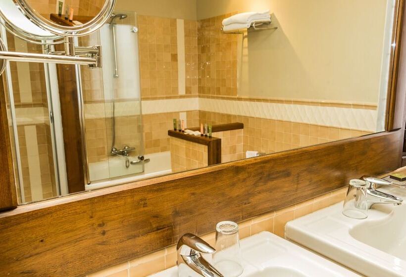 جناح جونيور, Hosteria De Torazo Nature Hotel & Spa